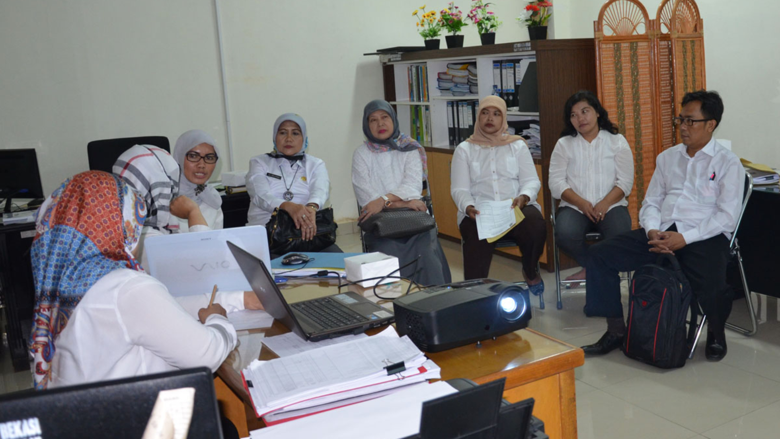 review lakip