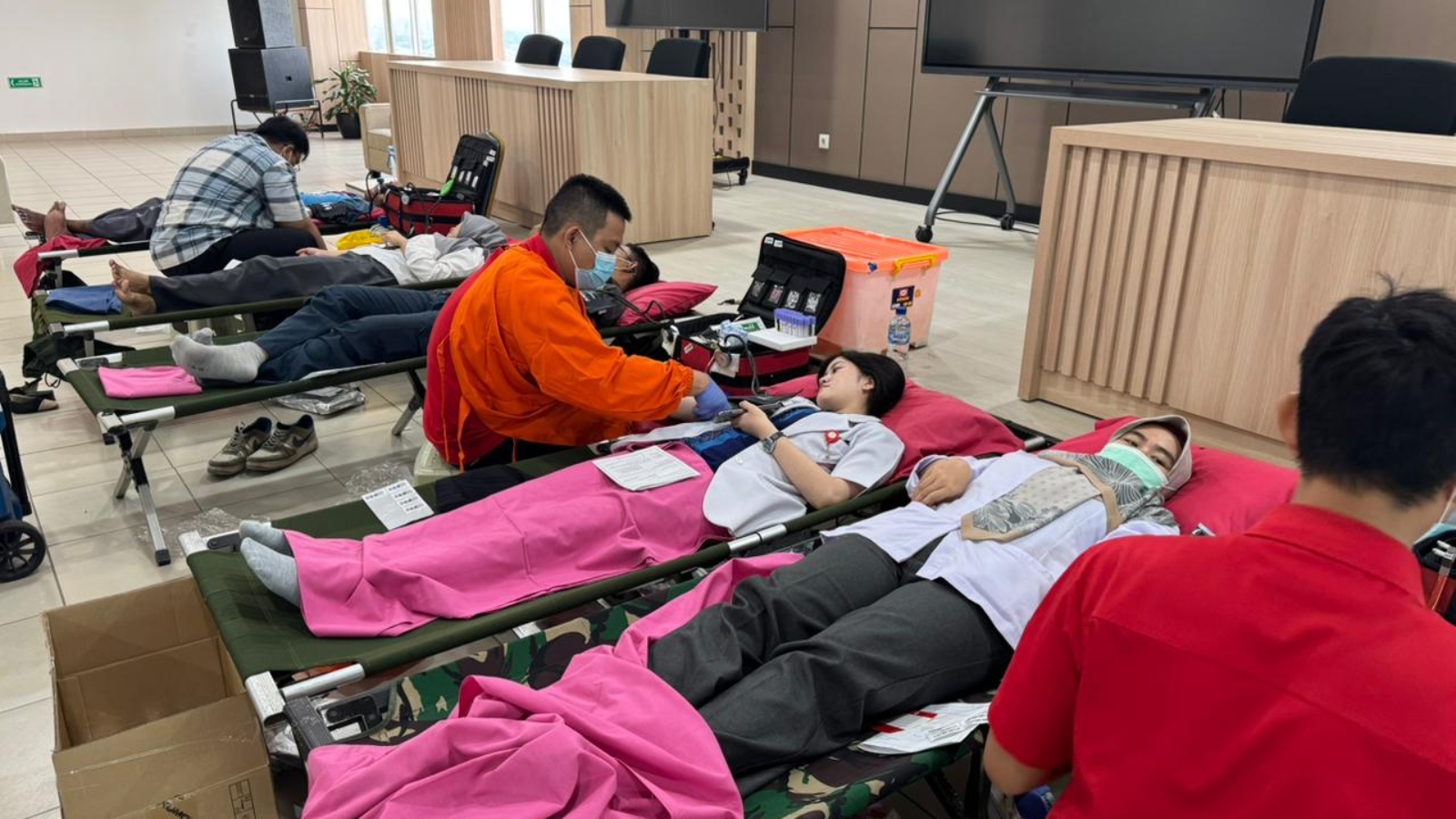 WhatsApp Image 2025-11-19 at 11.39.03